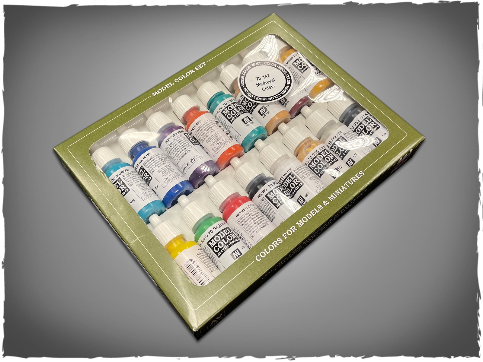 Vallejo Medieval Colors Acrylic Paint Set, 17ml, 0.57 Fl Oz (Pack of 16),  Blue,Green